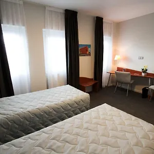 Hotel Centre Jean Bosco